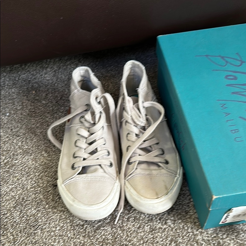 Blowfish Gray Athletic Shoes